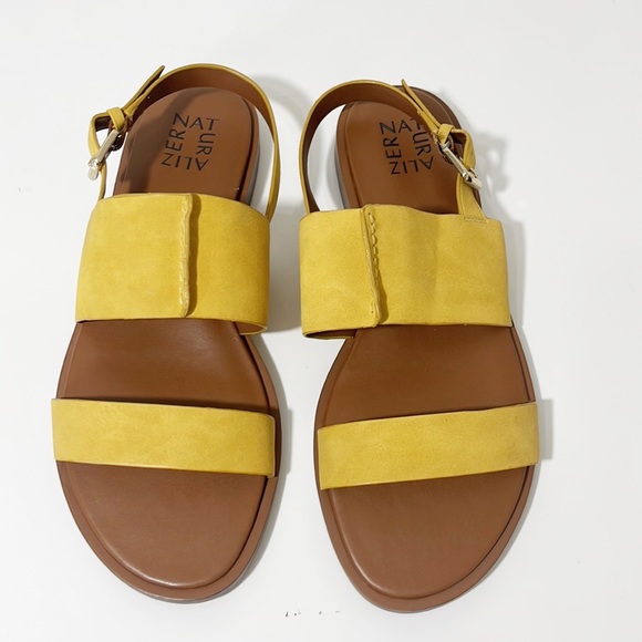 NATURALIZER Fairfax Sunset Yellow Faux Leather Sandals Size 8.5 - Picture 3 of 9